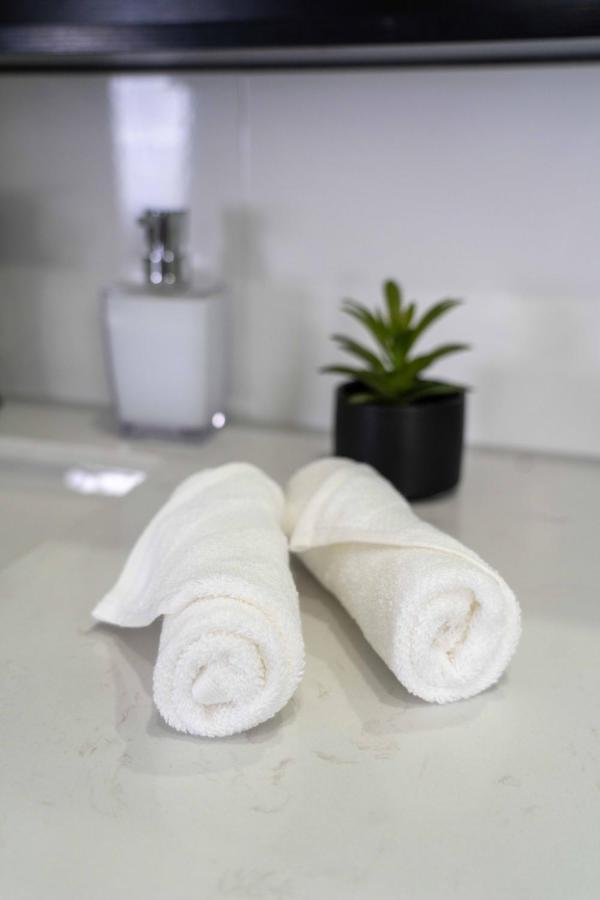 Spacious 3Br Home With Own Private Cozy Pool Koolbaai 외부 사진