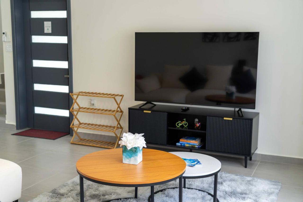Spacious 3Br Home With Own Private Cozy Pool Koolbaai 외부 사진