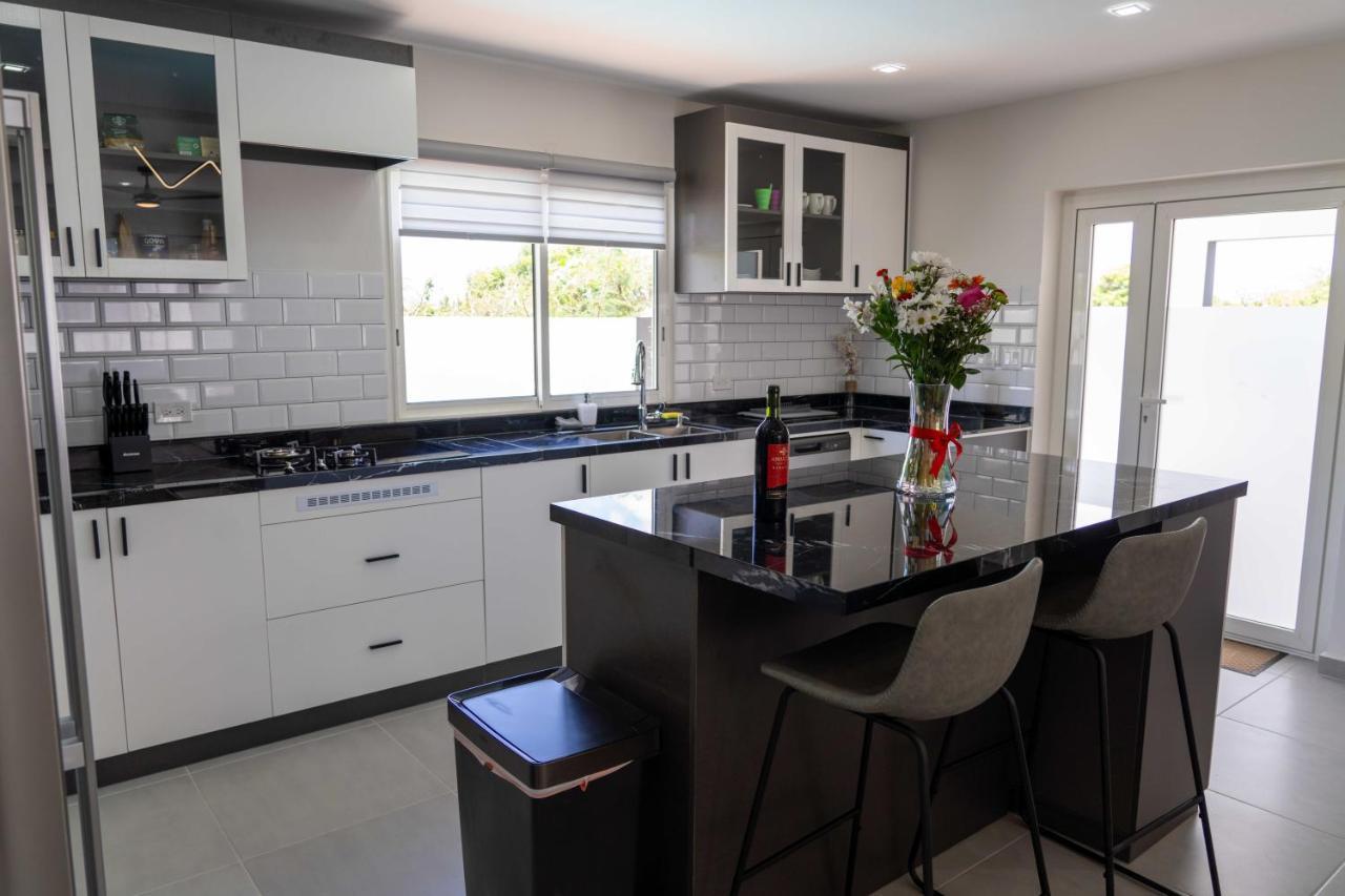 Spacious 3Br Home With Own Private Cozy Pool Koolbaai 외부 사진