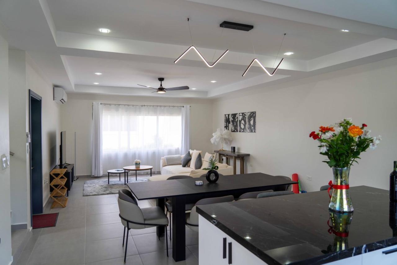 Spacious 3Br Home With Own Private Cozy Pool Koolbaai 외부 사진